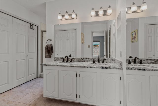 700 Silverstone Lane, Irving, TX 75063