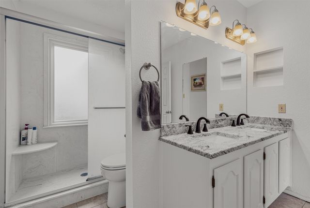 700 Silverstone Lane, Irving, TX 75063