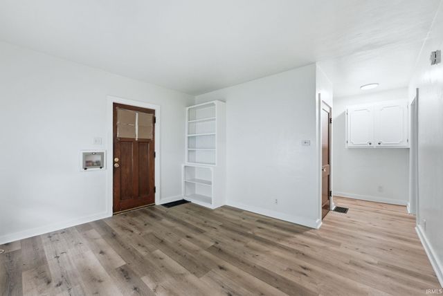 1728 High Street, Fort Wayne, IN 46808