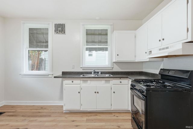 1728 High Street, Fort Wayne, IN 46808