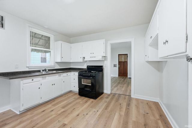 1728 High Street, Fort Wayne, IN 46808