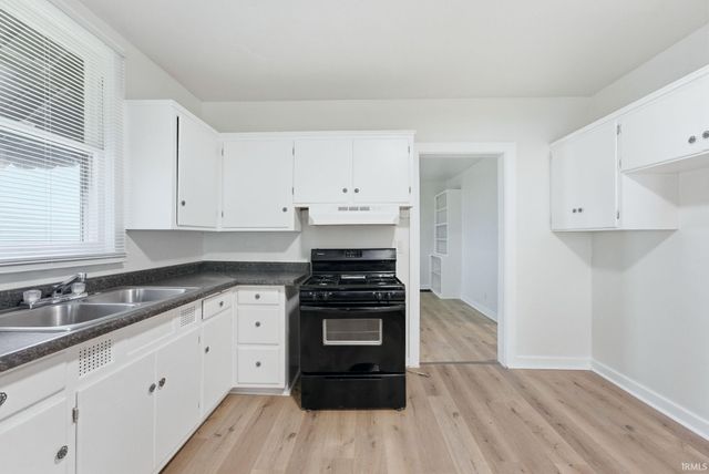 1728 High Street, Fort Wayne, IN 46808