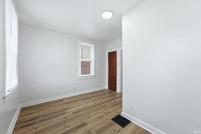 1728 High Street, Fort Wayne, IN 46808