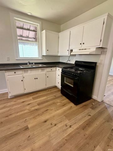 1728 High Street, Fort Wayne, IN 46808