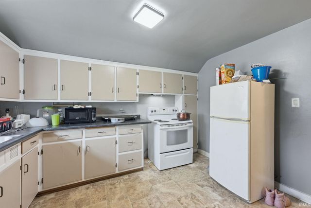 1728 High Street, Fort Wayne, IN 46808