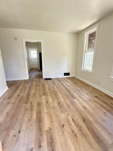 1728 High Street, Fort Wayne, IN 46808