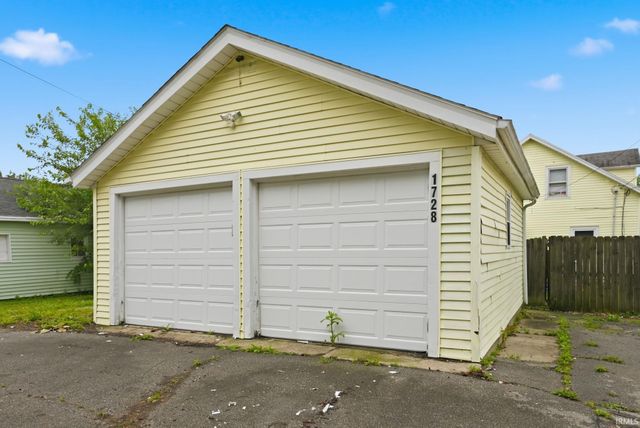 1728 High Street, Fort Wayne, IN 46808
