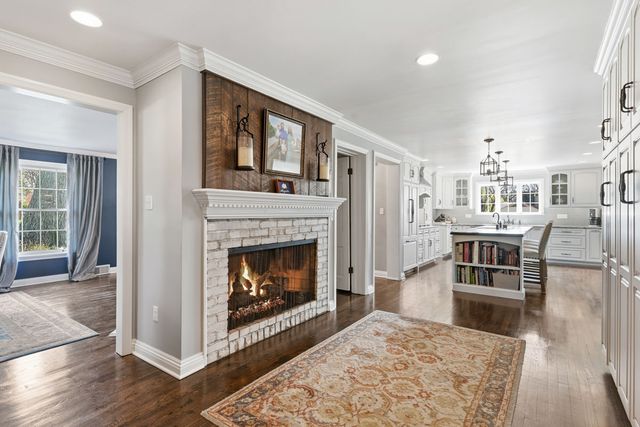 1055 Wade LANE, Oakmont, PA 15139