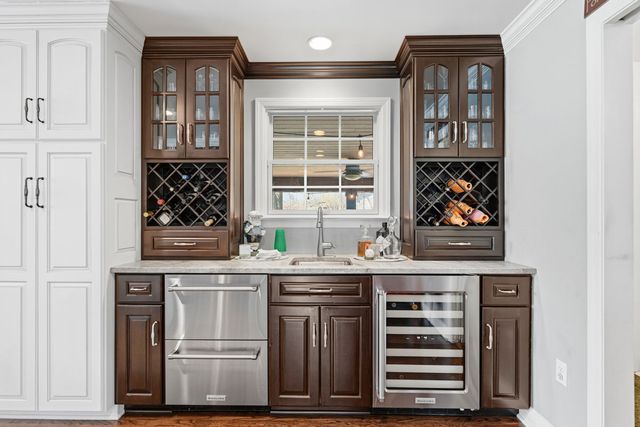 1055 Wade LANE, Oakmont, PA 15139