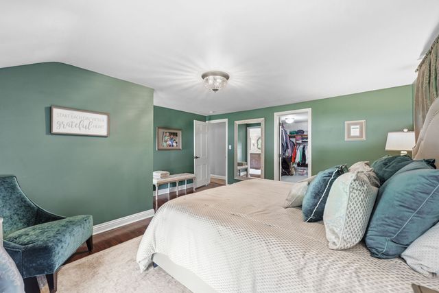 1055 Wade LANE, Oakmont, PA 15139