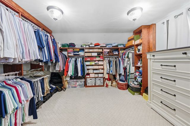 1055 Wade LANE, Oakmont, PA 15139
