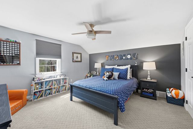 1055 Wade LANE, Oakmont, PA 15139