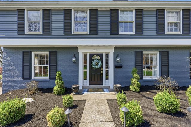 1055 Wade LANE, Oakmont, PA 15139