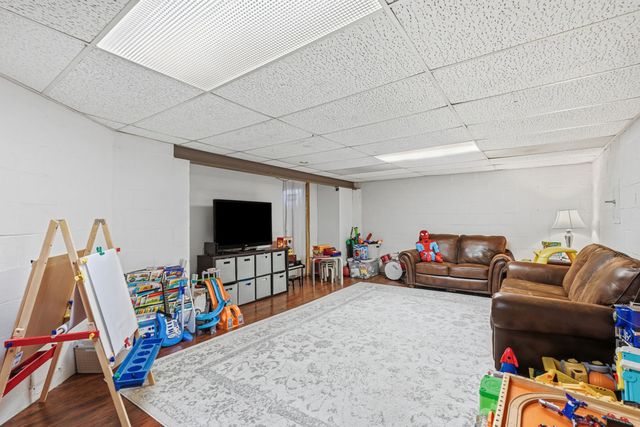 1055 Wade LANE, Oakmont, PA 15139