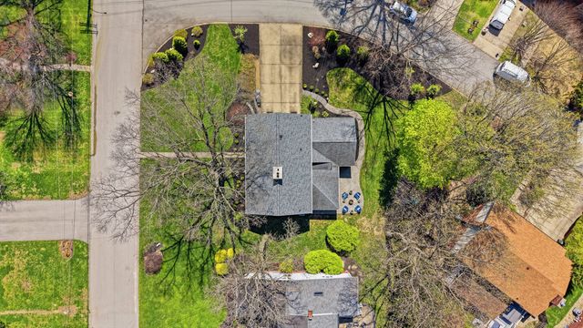 1055 Wade LANE, Oakmont, PA 15139