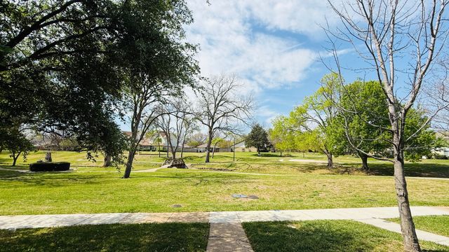 4812 Rollingwood Court, Garland, TX 75043