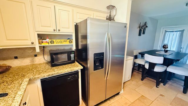 4812 Rollingwood Court, Garland, TX 75043