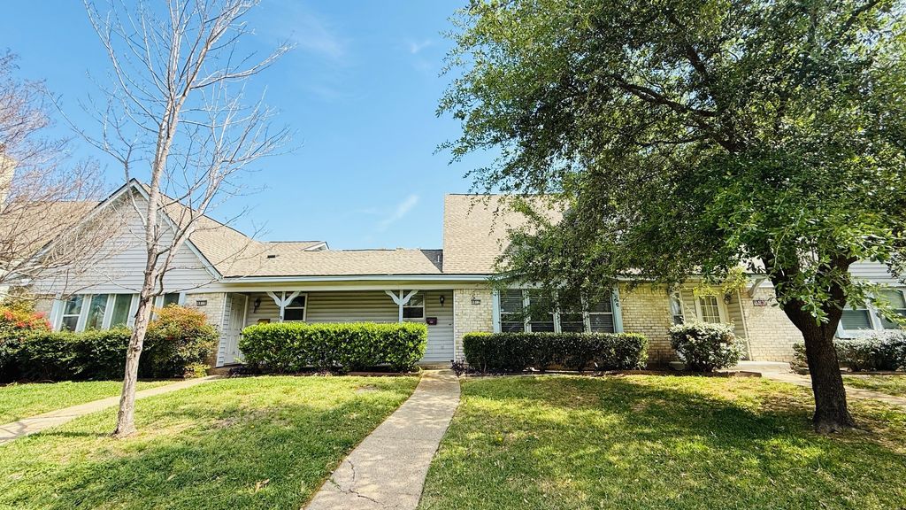 4812 Rollingwood Court, Garland, TX 75043