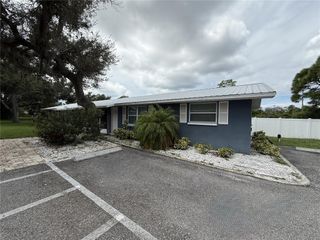 302 COLONIA LANE E, Nokomis, FL 34275