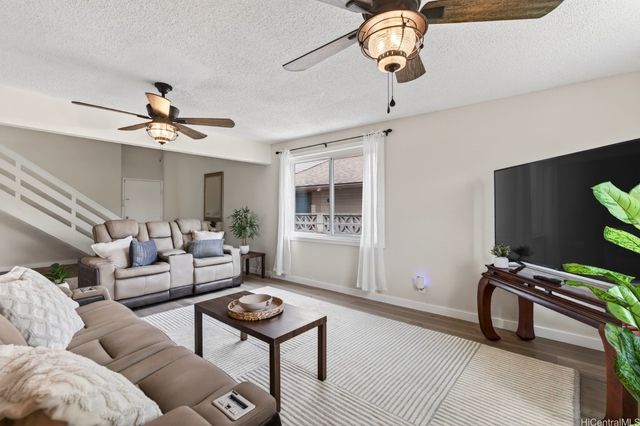 95-683 Alohilani Street, Mililani, HI 96789