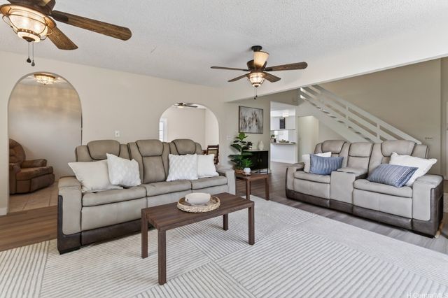 95-683 Alohilani Street, Mililani, HI 96789