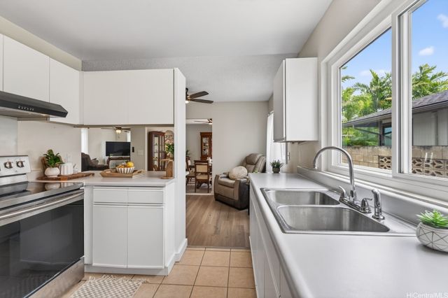 95-683 Alohilani Street, Mililani, HI 96789