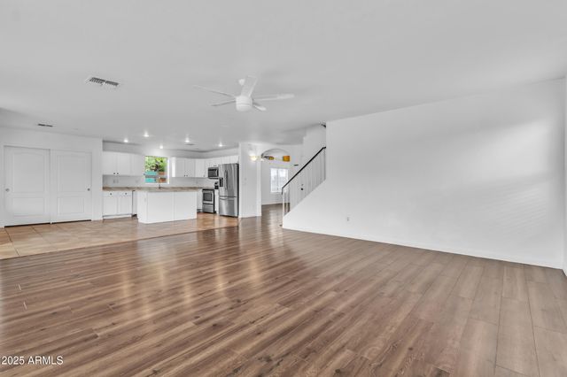 9139 W FLORENCE Avenue, Tolleson, AZ 85353