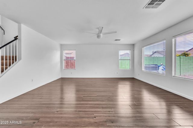 9139 W FLORENCE Avenue, Tolleson, AZ 85353