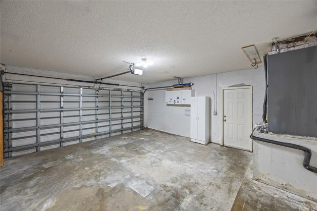 5302 NW 64th Way, Coral Springs, FL 33067