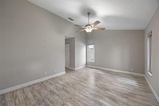 5302 NW 64th Way, Coral Springs, FL 33067