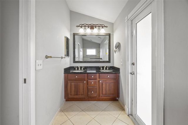 5302 NW 64th Way, Coral Springs, FL 33067