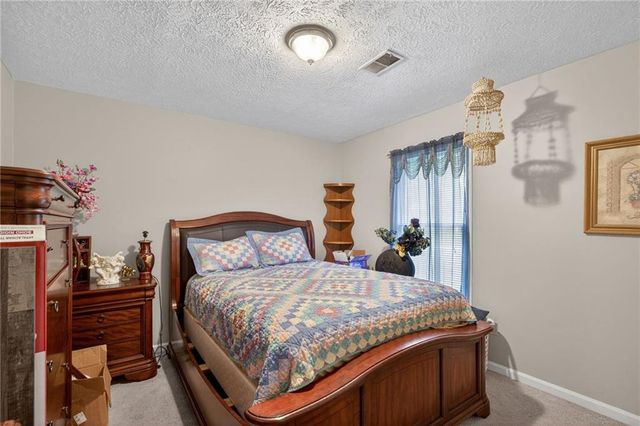 108 Villas Lane NE, Rome, GA 30165