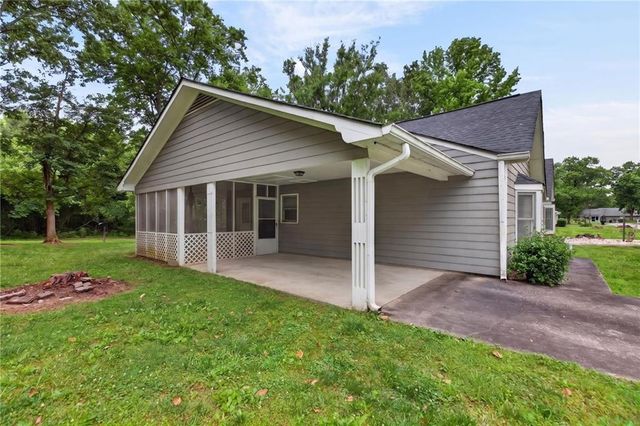 108 Villas Lane NE, Rome, GA 30165