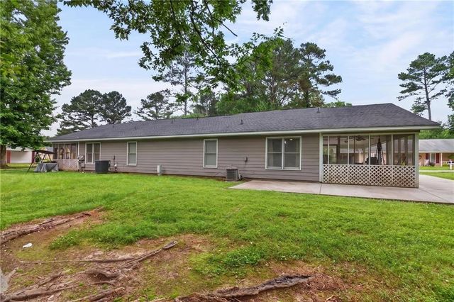 108 Villas Lane NE, Rome, GA 30165
