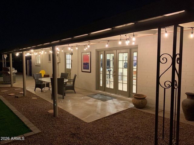 3018 S DROMEDARY Drive, Tempe, AZ 85282