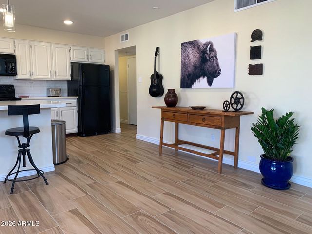 3018 S DROMEDARY Drive, Tempe, AZ 85282