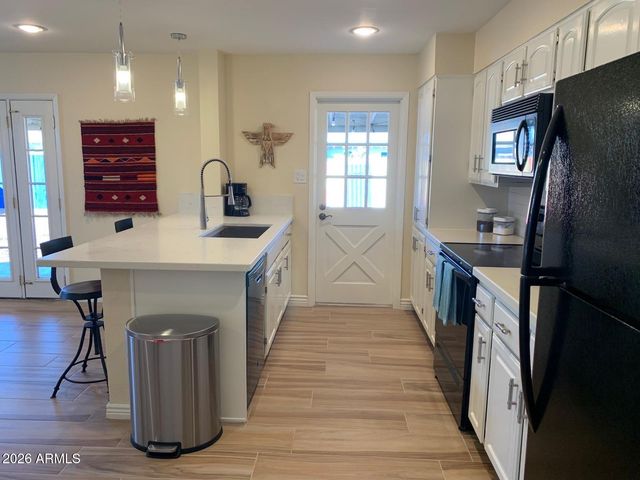 3018 S DROMEDARY Drive, Tempe, AZ 85282
