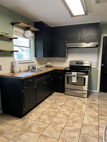 1105 Earley Street, Sweeny, TX 77480