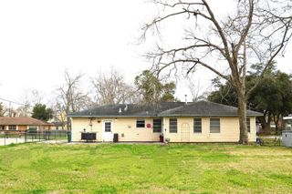1105 Earley Street, Sweeny, TX 77480