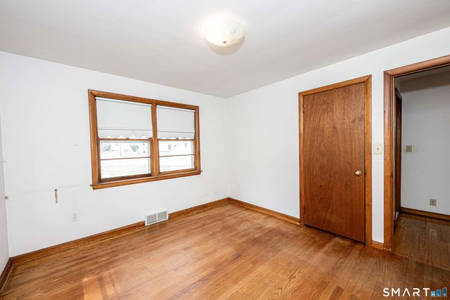 24 Norway Road, North Haven, CT 06473