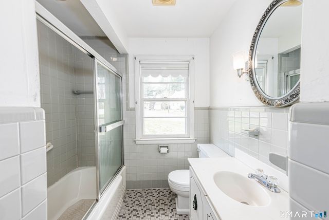 24 Norway Road, North Haven, CT 06473