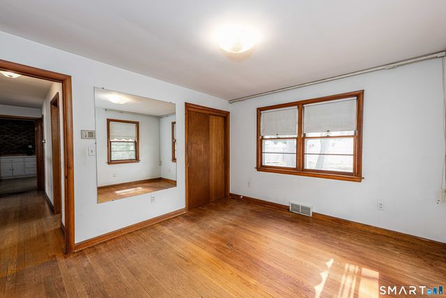 24 Norway Road, North Haven, CT 06473