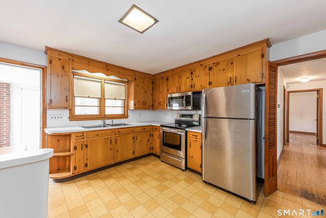 24 Norway Road, North Haven, CT 06473