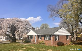 24 Norway Road, North Haven, CT 06473