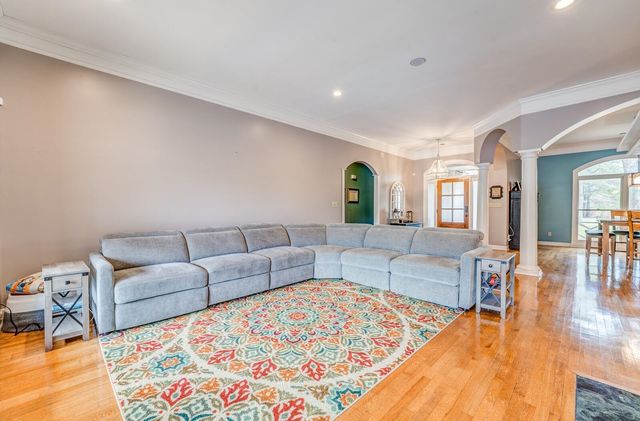 10365 PLANTATION WOODS DR, Lakeland, TN 38002