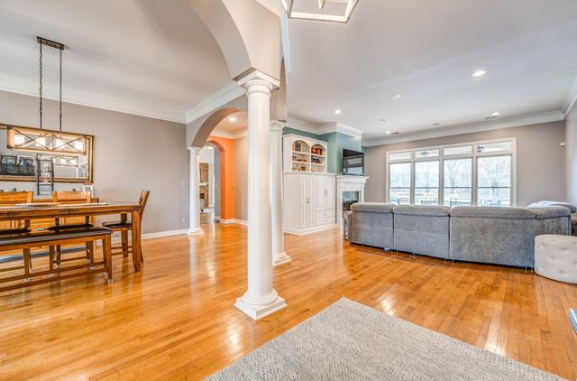 10365 PLANTATION WOODS DR, Lakeland, TN 38002