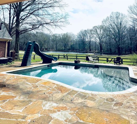 10365 PLANTATION WOODS DR, Lakeland, TN 38002