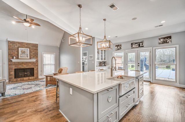 10365 PLANTATION WOODS DR, Lakeland, TN 38002