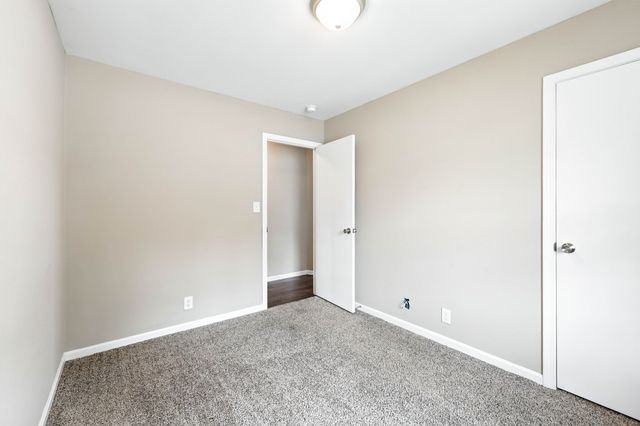 513 Adams Ct, Clarksville, TN 37040