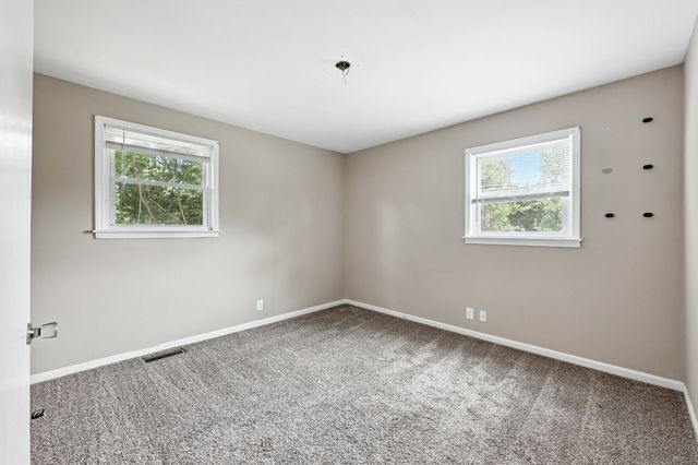 513 Adams Ct, Clarksville, TN 37040